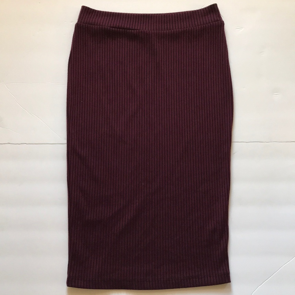 Harlowe & Graham Burgundy Pencil Skirt - Picture 1 of 4